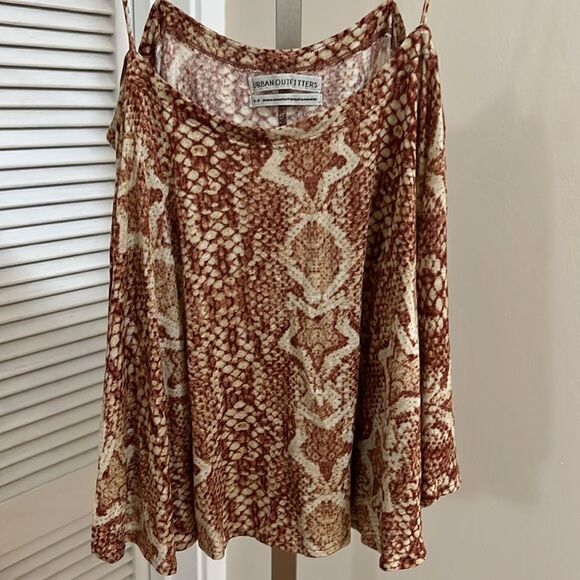 UO Cami  - Picture 4 of 7